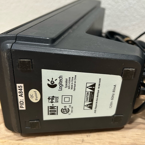 Logitech X-140 S-0264B 2.0 Channel Stereo Speakers Pair - Black - Picture 8 of 9